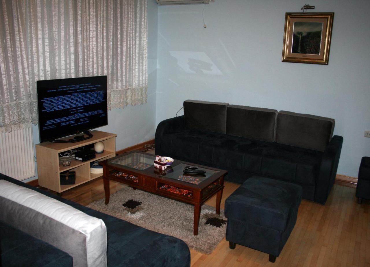 Appartement Fenix Cvetni Trg à Belgrade Extérieur photo