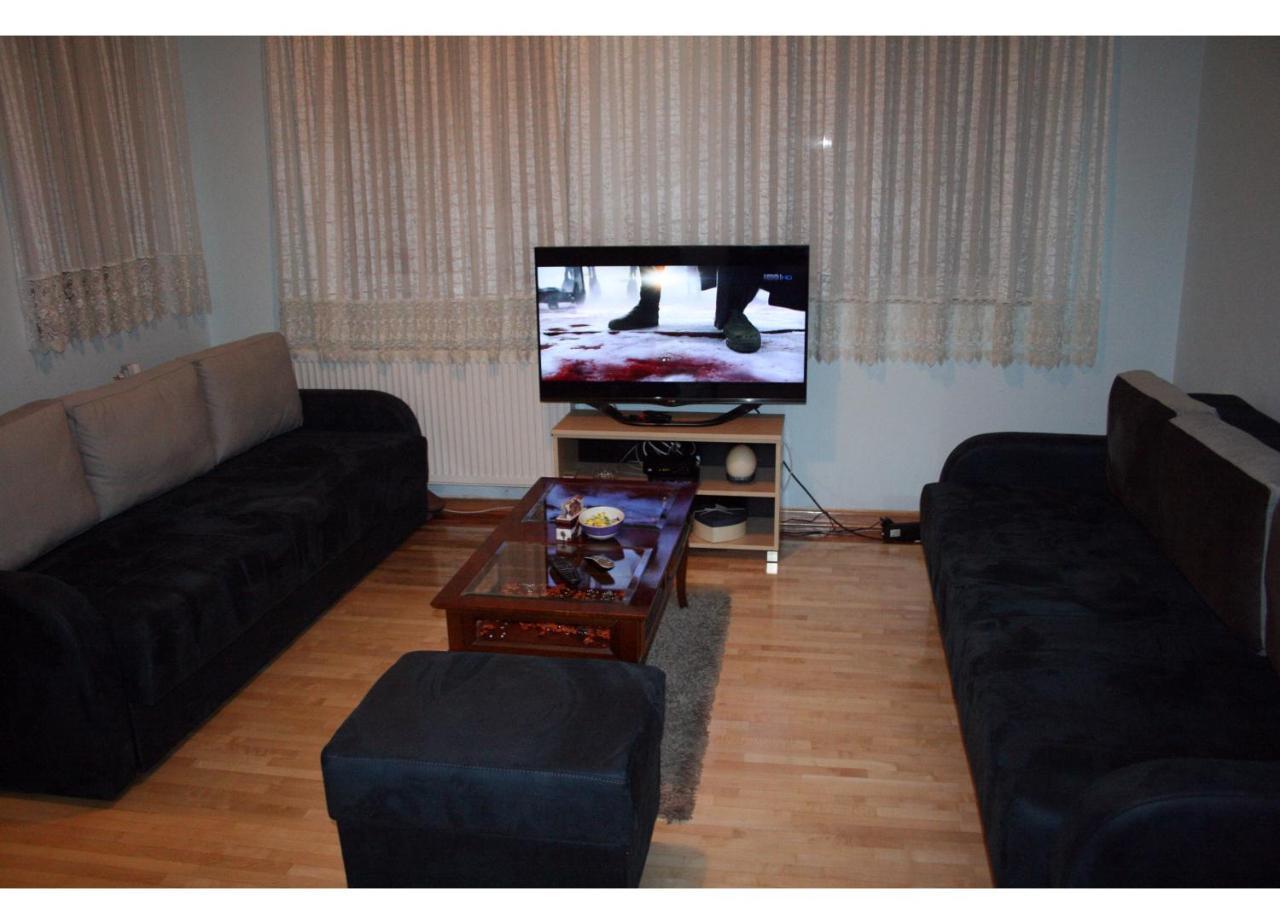 Appartement Fenix Cvetni Trg à Belgrade Extérieur photo